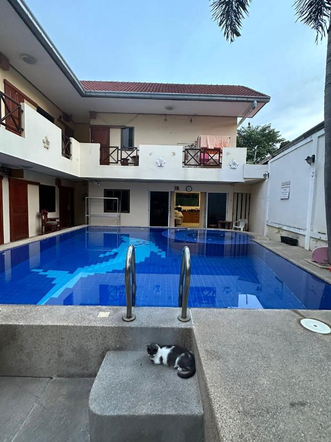 Happy Valley Pattaya Jomtien Beach Exterior photo